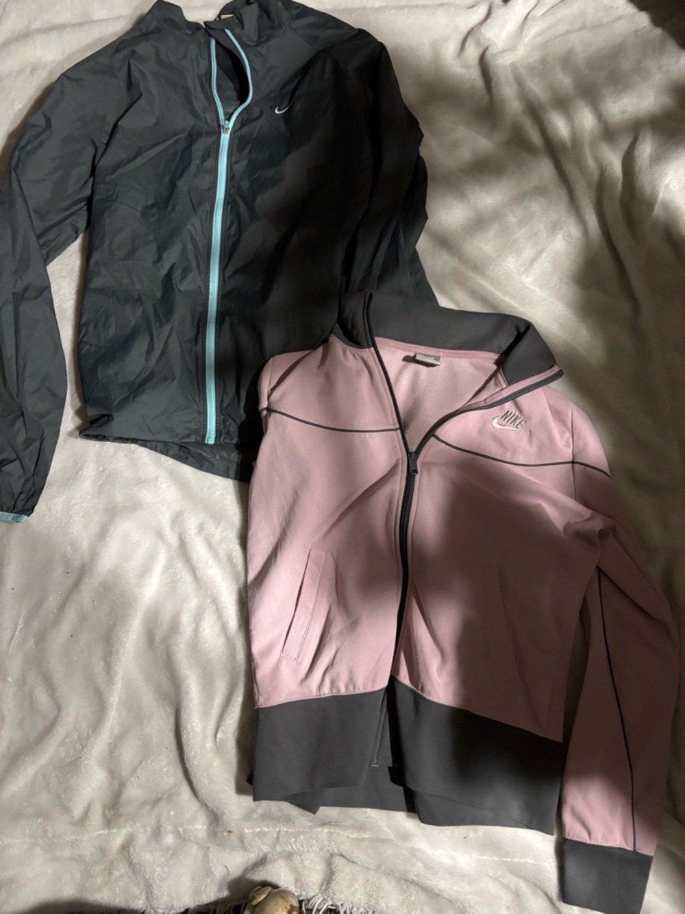 Womens Nike bundle in size medium